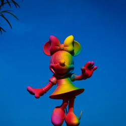 Minnie Welcome rainbow - 31 cm