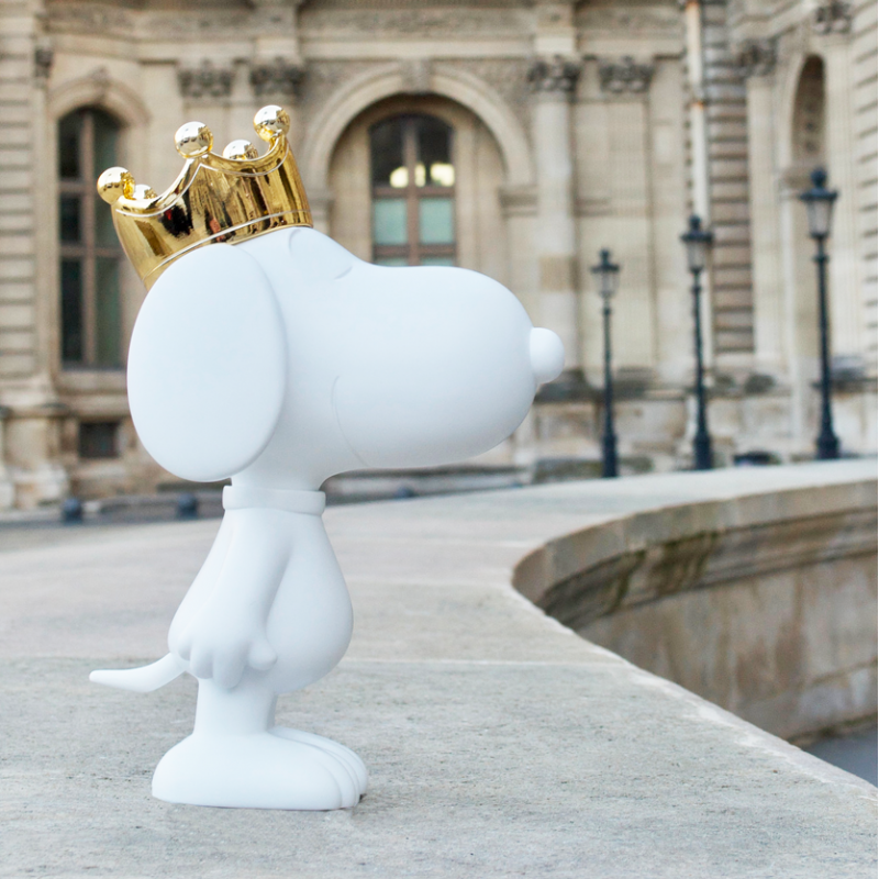 Snoopy Crown Peanuts Figurine 31 cm Matt & Gold Chromed Snoopy Crown Peanuts Figurine 31 cm Matt & Gold Chromed