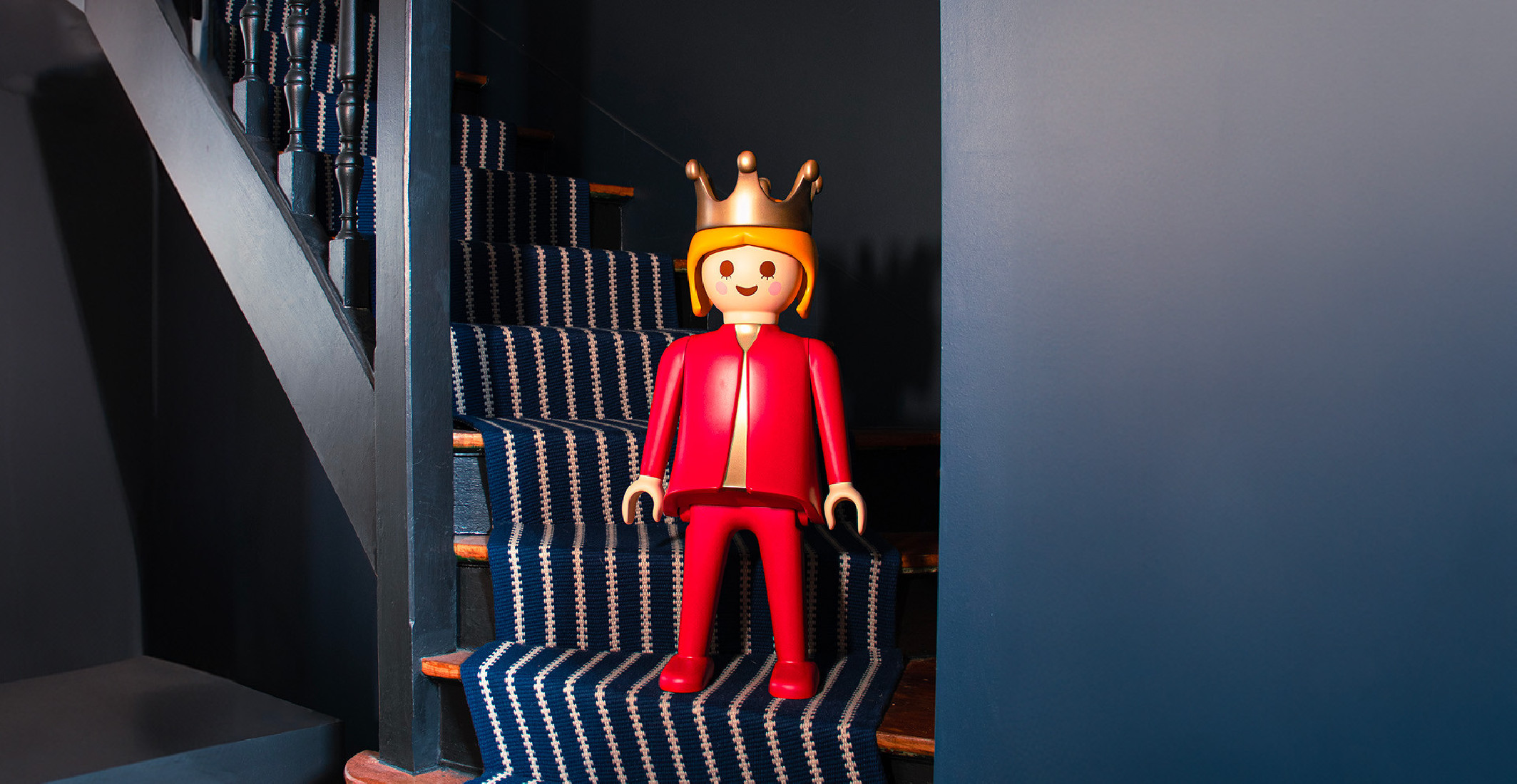 PLAYMOBIL THE QUEEN - MEDIUM