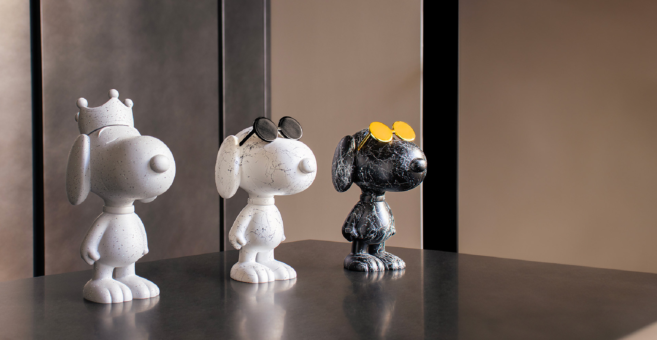 Snoopy Sun Peanuts Figurine 27 cm Graf White