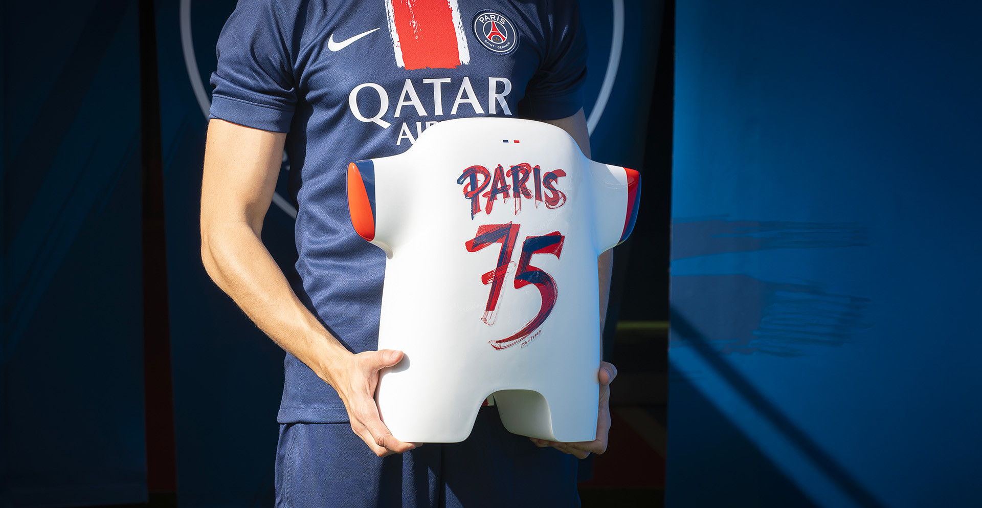 ICONS x PSG - SCULPTURE EXTÉRIEUR - MEDIUM