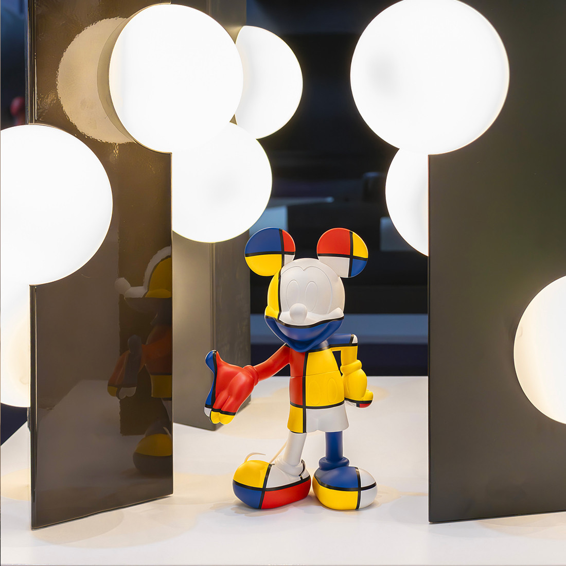 MICKEY WELCOME ART COLLECTION - SMALL