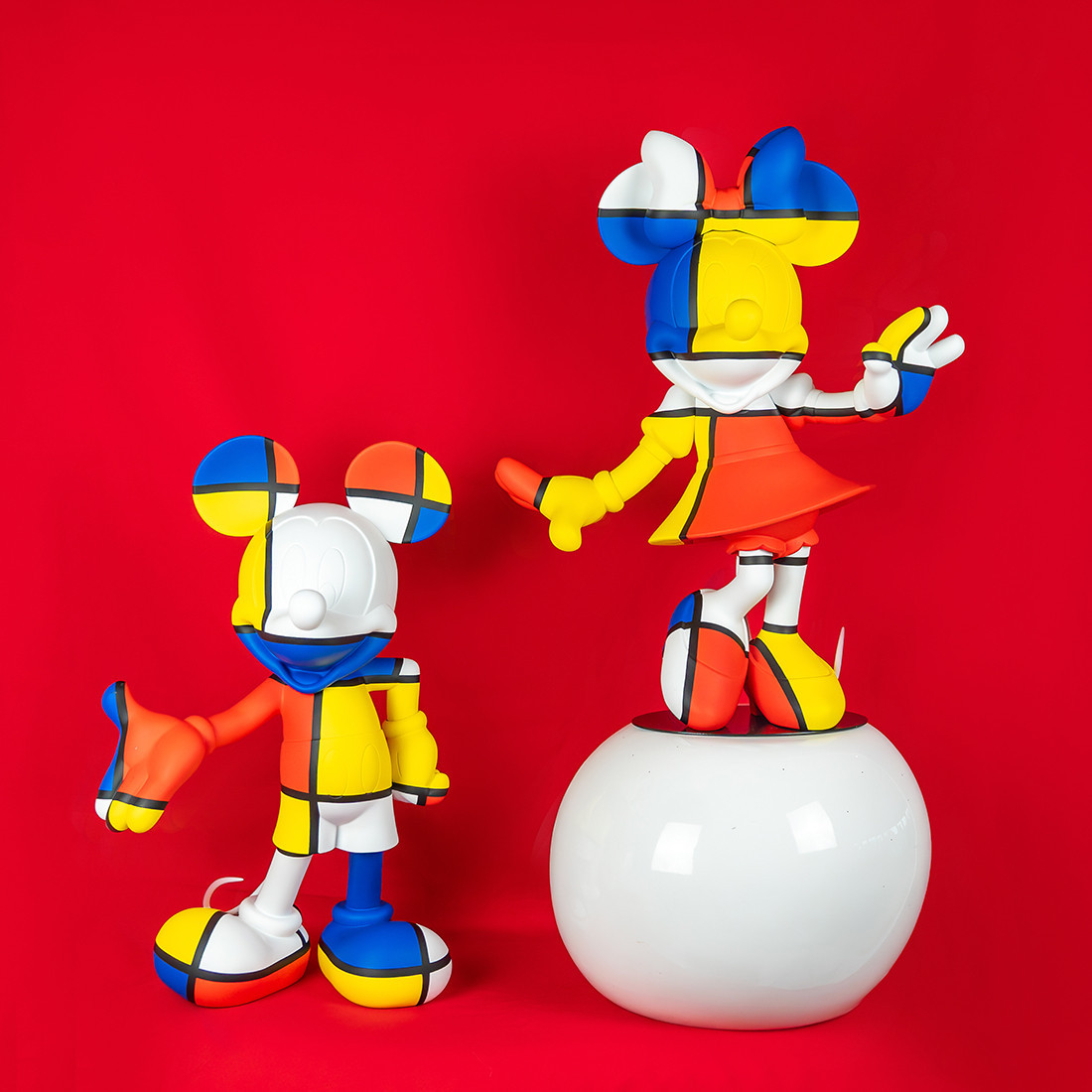 MICKEY WELCOME ART COLLECTION - MEDIUM