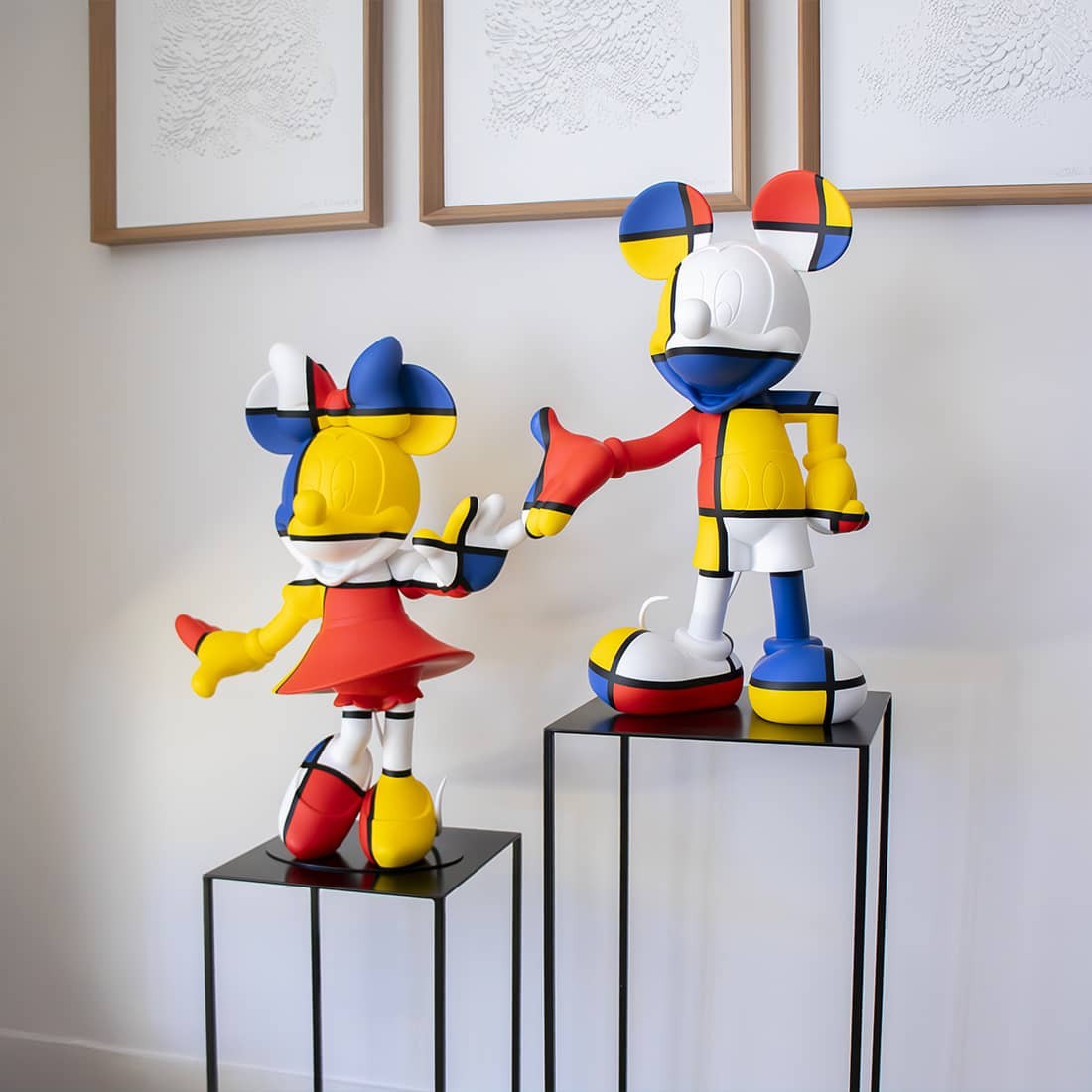 MICKEY WELCOME ART COLLECTION - MEDIUM
