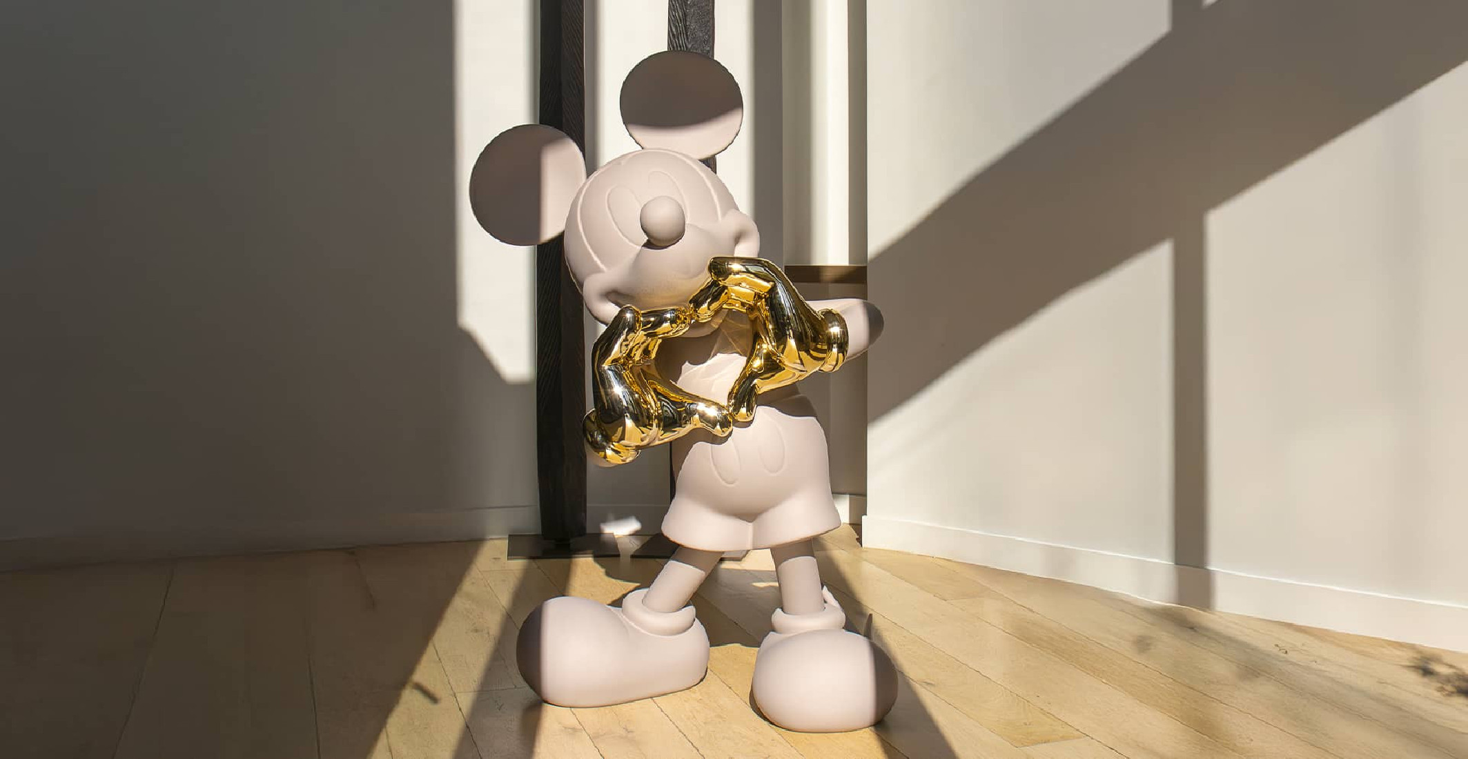 MICKEY WITH LOVE - LARGE