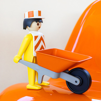 VINTAGE THE WORKER WITH HIS WHEELBARROW - SMALL 2