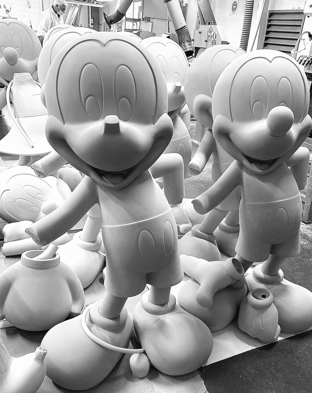Sanding, the essential step for a perfect sculpture
